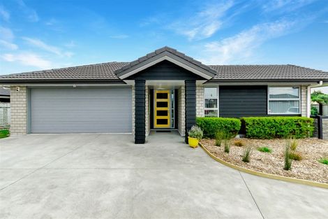 Photo of property in 14 Pearson Place, Paraparaumu, 5032