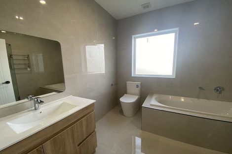 Photo of property in 11a Flavia Close, Torbay, Auckland, 0630