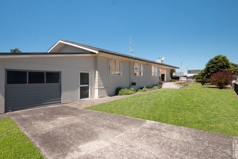 Photo of property in 35 Valley Road, Mount Maunganui, 3116