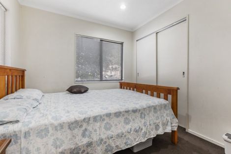 Photo of property in 2 Whitbourne Heights, Manurewa, Auckland, 2105