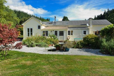 Photo of property in 208 Cave Road, Matokitoki, Gisborne, 4071