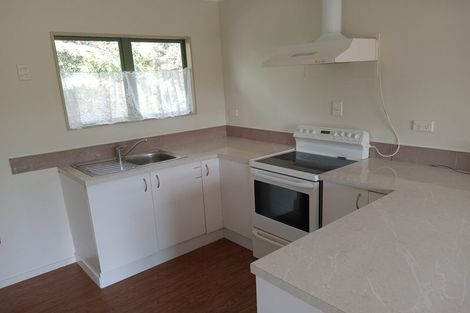 Photo of property in 112 Arrowsmith Road, Waitakere, Henderson, 0782