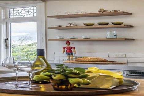 Photo of property in 39 Mills Road, Brooklyn, Wellington, 6021