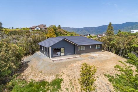 Photo of property in 45 Mount Marua Way, Timberlea, Upper Hutt, 5018