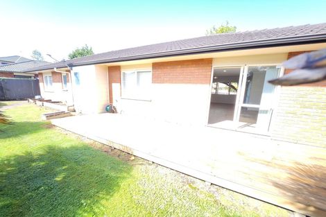 Photo of property in 27 Emmerdale Avenue, Papakura, 2110