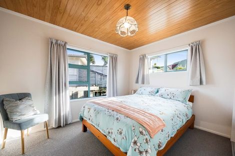 Photo of property in 16 Tamatea Drive, Snells Beach, 0920