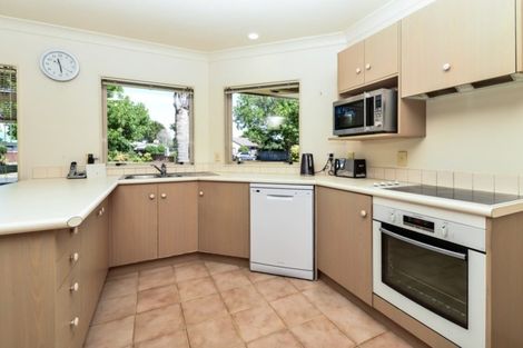 Photo of property in 3 Halcione Close, Flagstaff, Hamilton, 3210