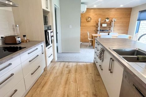 Photo of property in 5 Ruston Lane, Halswell, Christchurch, 8025