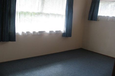 Photo of property in 28 Rosalind Road, Glenfield, Auckland, 0629