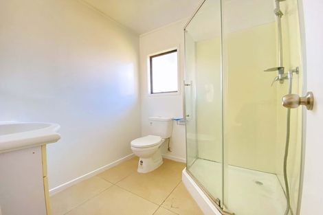 Photo of property in 9 Kopu Place, Clendon Park, Auckland, 2103