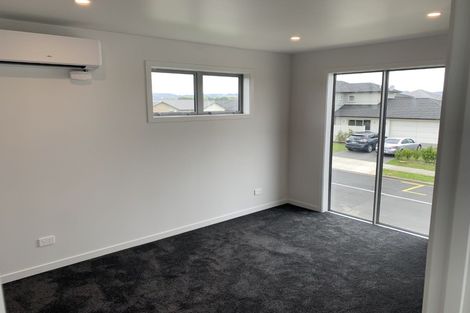 Photo of property in 21 Kabardin Street, Karaka, Papakura, 2113