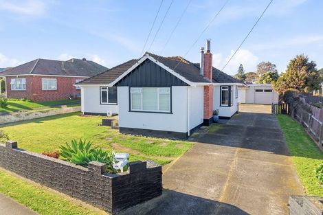 Photo of property in 44 Gonville Avenue, Gonville, Whanganui, 4501