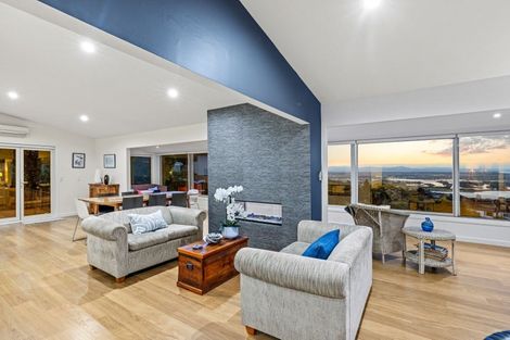 Photo of property in 21 Muritai Terrace, Mount Pleasant, Christchurch, 8081