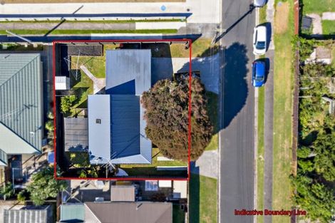 Photo of property in 2 Braeburn Place, Takanini, 2112