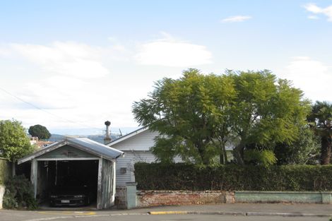 Photo of property in 8 Cobden Crescent, Bluff Hill, Napier, 4110