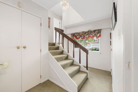 Photo of property in 37 Amanda Avenue, Dinsdale, Hamilton, 3204