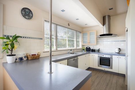 Photo of property in 15 Rawhiti Street, Vogeltown, New Plymouth, 4310