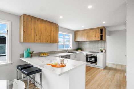 Photo of property in 254 Lake Terrace Road, Shirley, Christchurch, 8061