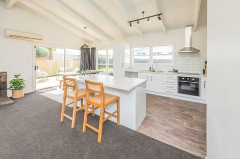 Photo of property in 8a Kings Avenue, Gonville, Whanganui, 4501