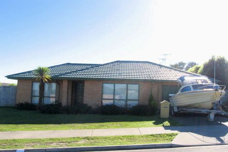 Photo of property in 6 Derryveagh Lane, Weymouth, Auckland, 2103