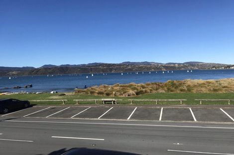 Photo of property in 217 Marine Parade, Seatoun, Wellington, 6022