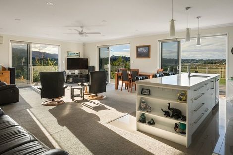 Photo of property in 13 Noble Johnston Drive, Katikati, 3129