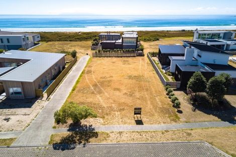 Photo of property in 75 Kewai Street, Omaha, 0986