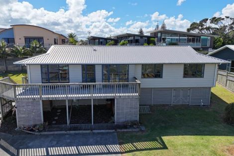 Photo of property in 5 Moeatoa Lane, Baylys Beach, Dargaville, 0377