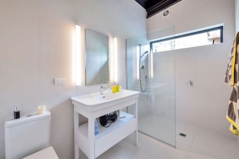 Photo of property in 1559 Kahikatea Flat Road, Kaukapakapa, 0871