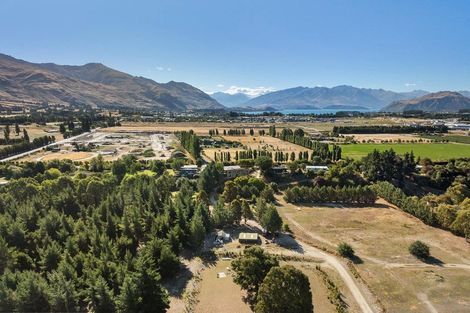 Photo of property in 289 Riverbank Road, Wanaka, 9382
