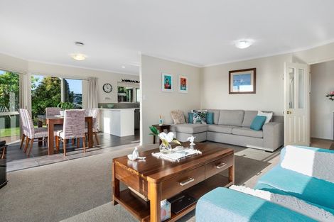 Photo of property in 27 Oteki Park Drive, Welcome Bay, Tauranga, 3112