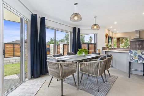 Photo of property in 30 Gibson Place, Papamoa Beach, Papamoa, 3118