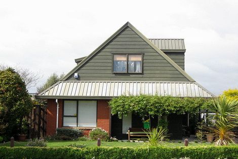 Photo of property in 6 Exton Street, Redwood, Christchurch, 8051