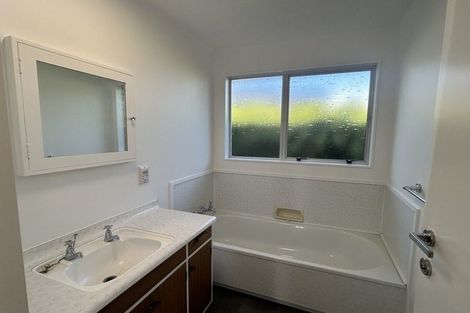 Photo of property in 16 Nola Avenue, Raumati Beach, Paraparaumu, 5032