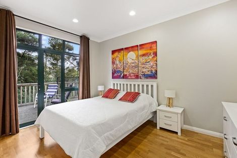 Photo of property in 6 David Beattie Place, Chatswood, Auckland, 0626