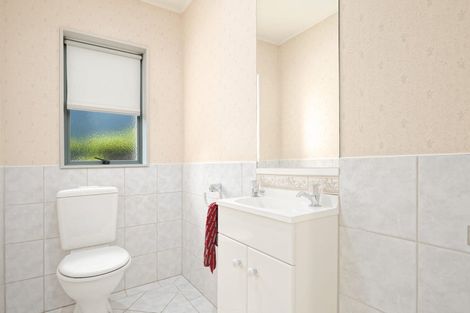 Photo of property in 2/2 Hobie Court, West Harbour, Auckland, 0618