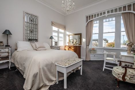 Photo of property in 1 Mary Street, Winton, 9720