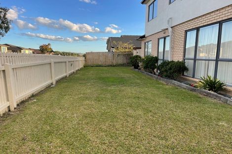 Photo of property in 1 Askerne Drive, Flat Bush, Auckland, 2016