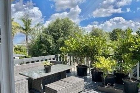 Photo of property in 29 Sylvan Crescent, Te Atatu South, Auckland, 0610