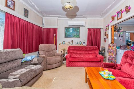 Photo of property in 277 Hobsonville Road, Hobsonville, Auckland, 0618