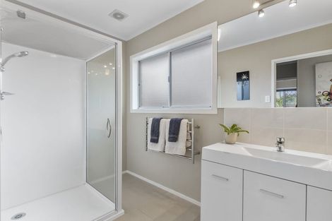 Photo of property in 4/15 O'halloran Road, Howick, Auckland, 2014