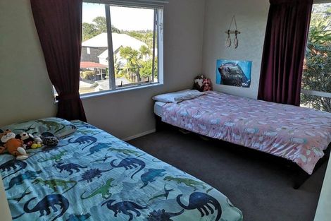 Photo of property in 19 Jay Court, Botany Downs, Auckland, 2010