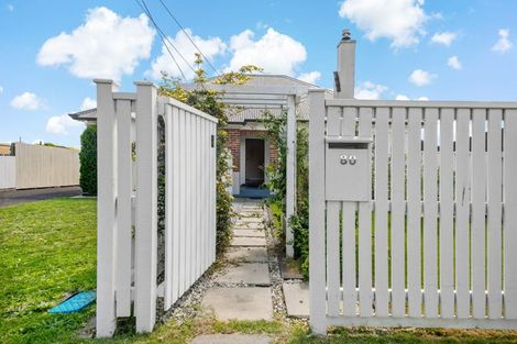 Photo of property in 80 Seddon Street, Pukekohe, 2120