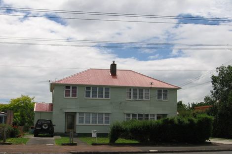 Photo of property in 271 Point Chevalier Road, Point Chevalier, Auckland, 1022