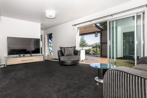 Photo of property in 10 Makorori Beach Road, Makorori, Gisborne, 4073