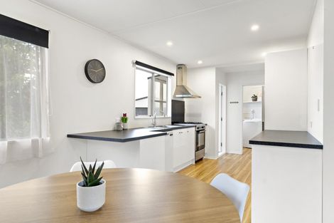 Photo of property in 41 Fisher Place, Carterton, 5713