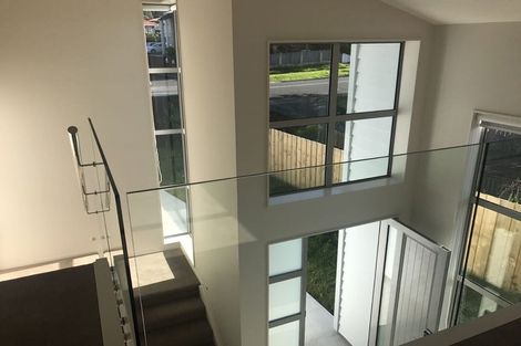 Photo of property in 43 Nikau Street, New Lynn, Auckland, 0600