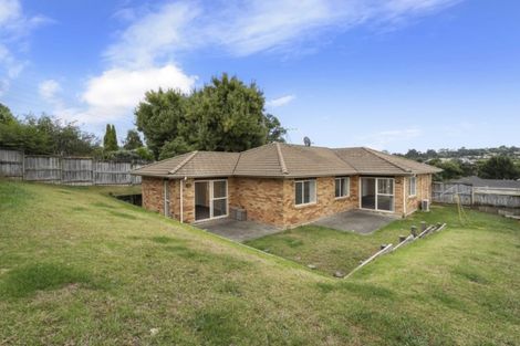 Photo of property in 4 Guinness Place, Massey, Auckland, 0614