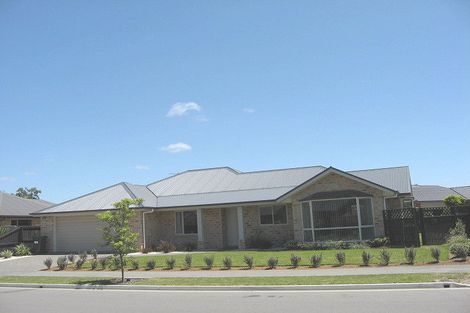 Photo of property in 23 Ruahine Place, Parklands, Christchurch, 8083