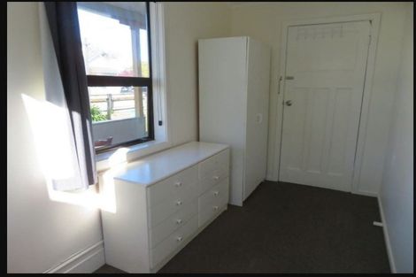 Photo of property in 35 Bay Street, Petone, Lower Hutt, 5012